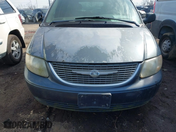 2001 Chrysler Town & Country with VIN 2C8GP44391R336922, listed as a IAAI auction lot 41667407 with 283,359 mi miles and . Bid and sale history available at DreamBid. Image 13.