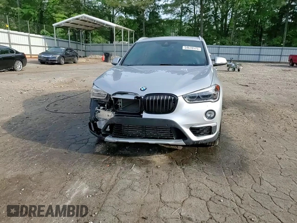2017 BMW X1 xDrive28i z VIN WBXHT3Z34H4A53786, wystawiony jako Copart lot #54678575 z przebiegiem 86 312 mil mil oraz Szkoda całkowita • Salvage title. Historia ofert i sprzedaży dostępna na DreamBid. Obrazek 14.