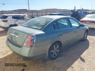 2005 Nissan Altima 2.5 S with VIN 1N4AL11D05N404581, listed as a IAAI auction lot 41721045 with 92,914 mi miles. Bid and sale history available at carsss.com. Image 4.