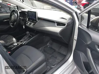 2020 Toyota Corolla LE with VIN JTDEPRAE0LJ080690, listed as a IAAI auction lot 41905637 with 32,904 mi miles and . Bid and sale history available at DreamBid. Image 5.