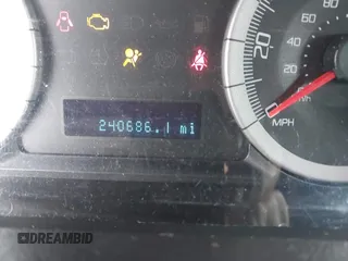 2008 Ford Escape Limited z VIN 1FMCU04158KB42604, wystawiony jako IAAI lot #41948050 z przebiegiem 240 686 mil mil oraz . Historia ofert i sprzedaży dostępna na DreamBid. Obrazek 15.
