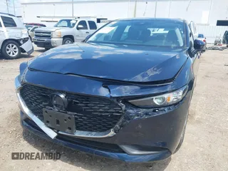 2021 Mazda 3 S z VIN JM1BPAAL6M1331460, wystawiony jako IAAI lot #42197743 z przebiegiem 53 972 mil mil oraz . Historia ofert i sprzedaży dostępna na DreamBid. Obrazek 6.