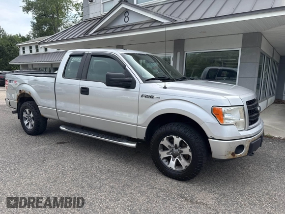 2013 Ford F-150 XL z VIN 1FTFX1EF8DFD87828, wystawiony jako IAAI lot #42662130 z przebiegiem 229 088 mil mil oraz . Historia ofert i sprzedaży dostępna na DreamBid. Obrazek 1.