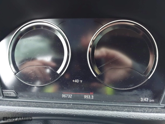 2019 BMW X1 xDrive28i with VIN WBXHT3C51K5L90392, listed as a IAAI auction lot 41571403 with 96,732 mi miles. Bid and sale history available at carsss.com. Image 7.