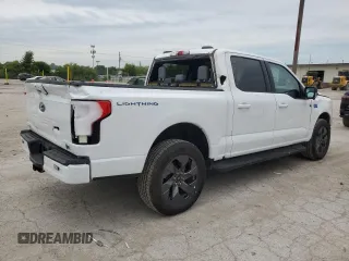 2024 Ford F-150 Lightning Flash z VIN 1FT6W3L77RWG28974, wystawiony jako Copart lot #60819395 z przebiegiem 7 025 mil mil oraz Szkoda całkowita • Salvage title. Historia ofert i sprzedaży dostępna na DreamBid. Obrazek 3.