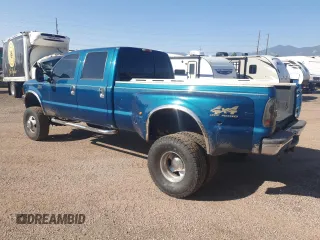 2000 Ford F-350 XL z VIN 1FTWW33F1YED10988, wystawiony jako Copart lot #60320125 z przebiegiem 185 381 mil mil oraz Czysty tytuł • Clean title. Historia ofert i sprzedaży dostępna na DreamBid. Obrazek 2.