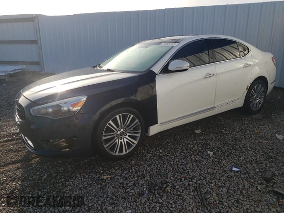 2016 Kia Cadenza Premium with VIN KNALN4D7XG5201072, listed as a Copart auction lot 82614604 with 140,067 mi miles and Clean Title. Bid and sale history available at carsss.com. Image 1.