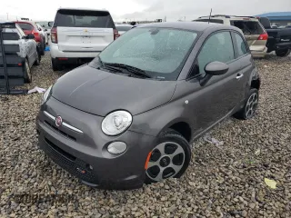 2017 FIAT 500e z VIN 3C3CFFGE0HT600746, wystawiony jako Copart lot #55964925 z przebiegiem 30 465 mil mil oraz Szkoda całkowita • Salvage title. Historia ofert i sprzedaży dostępna na DreamBid. Obrazek 1.