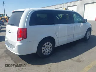 2017 Dodge Grand Caravan SE Plus z VIN 2C4RDGBG2HR741587, wystawiony jako IAAI lot #41965041 z przebiegiem 88 112 mil mil oraz . Historia ofert i sprzedaży dostępna na DreamBid. Obrazek 4.