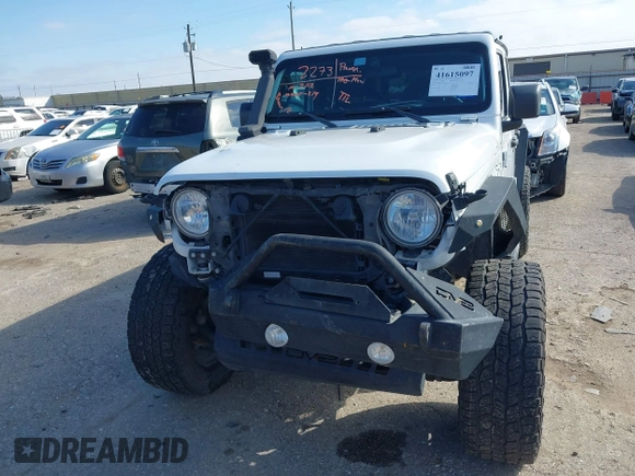 2018 Jeep Wrangler Unlimited Sport S с VIN 1C4HJXDG0JW205803, выставлен на аукционе IAAI как лот 41615097 с пробегом Не указан миль и . История ставок и продаж доступна на DreamBid. Изображение 12.