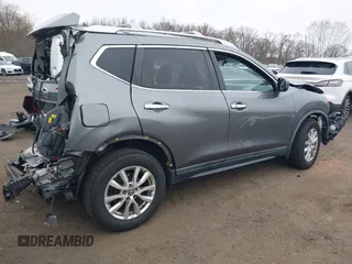 2017 Nissan Rogue SV with VIN KNMAT2MV2HP599368, listed as a IAAI auction lot 42006387 with 88,217 mi miles. Bid and sale history available at carsss.com. Image 4.