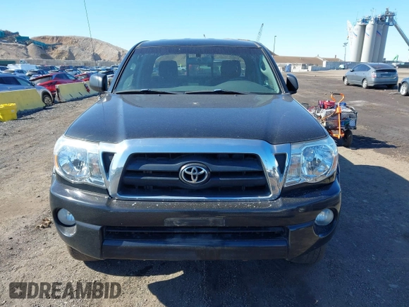2006 Toyota Tacoma PreRunner z VIN 5TETU62N76Z314606, wystawiony jako IAAI lot #41647446 z przebiegiem 119 769 mil mil oraz . Historia ofert i sprzedaży dostępna na DreamBid. Obrazek 12.