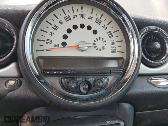 2011 MINI Hardtop with VIN WMWSU3C51BT183638, listed as a Copart auction lot 62762925 with Not provided miles and Non repairable. Bid and sale history available at DreamBid. Image 9.