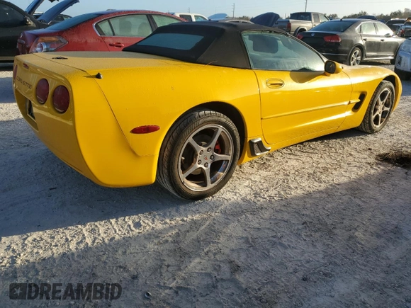 2004 Chevrolet Corvette with VIN 1G1YY32G045126125, listed as a Copart auction lot 77249344 with 12,493 mi miles and Salvage Title. Bid and sale history available at carsss.com. Image 3.