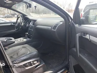 2013 Audi Q7 S line Prestige z VIN WA1DGAFE2DD014884, wystawiony jako IAAI lot #41899713 z przebiegiem 130 141 mil mil oraz . Historia ofert i sprzedaży dostępna na DreamBid. Obrazek 5.