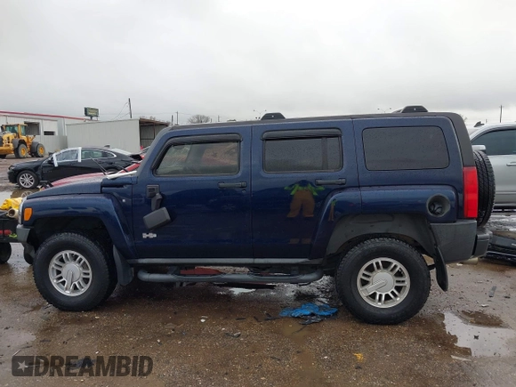 2007 Hummer H3 SUV with VIN 5GTDN13E578250970, listed as a IAAI auction lot 41560783 with 164,136 mi miles. Bid and sale history available at carsss.com. Image 14.