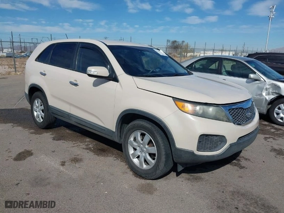 2012 Kia Sorento LX with VIN 5XYKT3A14CG215436, listed as a IAAI auction lot 41597613 with 252,430 mi miles. Bid and sale history available at carsss.com. Image 1.