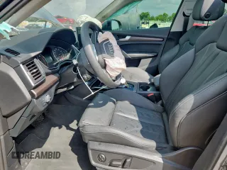 2024 Audi Q5 S line Premium with VIN WA1GAAFY6R2030890, listed as a Copart auction lot 59432555 with 33,671 mi miles and Salvage title. Bid and sale history available at DreamBid. Image 7.
