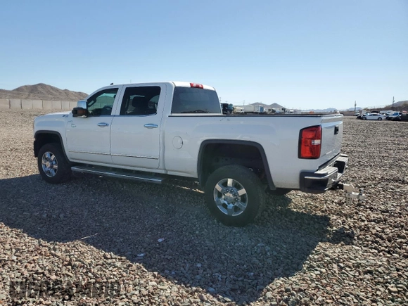2015 GMC Sierra 2500HD SLT with VIN 1GT12ZE89FF607229, listed as a Copart auction lot 54816545 with 267,227 mi miles and Salvage title. Bid and sale history available at DreamBid. Image 2.