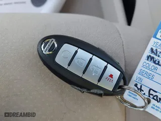 2015 Nissan Murano SV with VIN 5N1AZ2MH8FN231290, listed as a IAAI auction lot 41773685 with 147,715 mi miles. Bid and sale history available at carsss.com. Image 11.