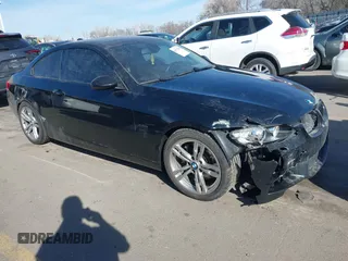 2009 BMW 3 Series 335i z VIN WBAWB73589P158110, wystawiony jako IAAI lot #41772585 z przebiegiem 89 183 mil mil oraz . Historia ofert i sprzedaży dostępna na DreamBid. Obrazek 1.
