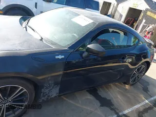 2015 Scion FR-S z VIN JF1ZNAA18F8705683, wystawiony jako IAAI lot #42178113 z przebiegiem 124 775 mil mil oraz . Historia ofert i sprzedaży dostępna na DreamBid. Obrazek 14.