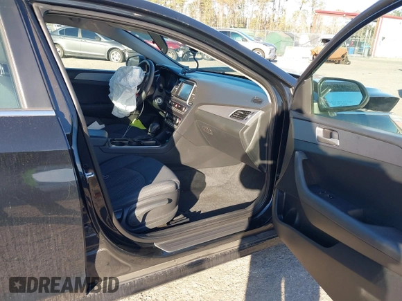 2018 Hyundai Sonata SE with VIN 5NPE24AF8JH727658, listed as a IAAI auction lot 41020748 with 134,254 mi miles and . Bid and sale history available at DreamBid. Image 5.