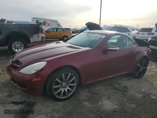2007 Mercedes-Benz SLK-Class 3.5L with VIN WDBWK56F57F134005, listed as a Copart auction lot 42755005 with 132,725 mi miles and Salvage Title. Bid and sale history available at carsss.com. Image 1.