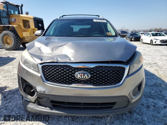 2016 Kia Sorento LX with VIN 5XYPG4A31GG053787, listed as a Copart auction lot 48758835 with 250,582 mi miles and Salvage Title. Bid and sale history available at carsss.com. Image 5.