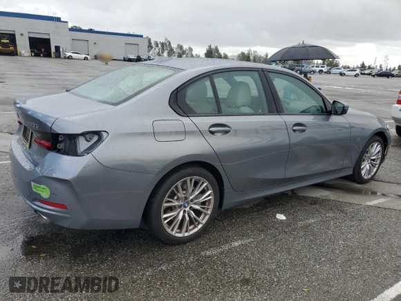 2023 BMW 3 Series 330e with VIN 3MW39FF09P8C95660, listed as a Copart auction lot 47651645 with 28,484 mi miles and Salvage Title. Bid and sale history available at carsss.com. Image 3.