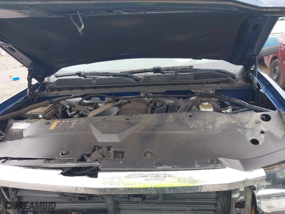 2017 Chevrolet Silverado 1500 LT with VIN 1GCVKREH9HZ137190, listed as a IAAI auction lot 41123725 with 85,959 mi miles. Bid and sale history available at carsss.com. Image 10.
