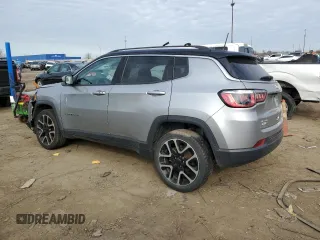2018 Jeep Compass Limited with VIN 3C4NJDCB4JT200410, listed as a Copart auction lot 52582405 with 92,182 mi miles and Salvage title. Bid and sale history available at DreamBid. Image 2.