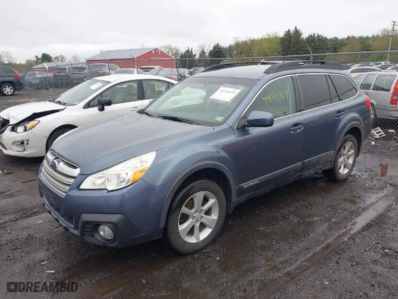 2014 Subaru Outback 2.5i Premium with VIN 4S4BRBCC4E3212594, listed as a IAAI auction lot 41970109 with 167,904 mi miles. Bid and sale history available at carsss.com. Image 2.