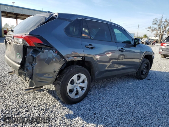 2024 Toyota RAV4 LE with VIN 2T3K1RFV3RC293044, listed as a Copart auction lot 43528605 with 3,877 mi miles and Salvage Title. Bid and sale history available at carsss.com. Image 3.