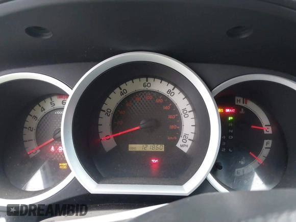 2011 Toyota Tacoma PreRunner with VIN 3TMJU4GN0BM119829, listed as a IAAI auction lot 40896155 with 121,860 mi miles and . Bid and sale history available at DreamBid. Image 7.