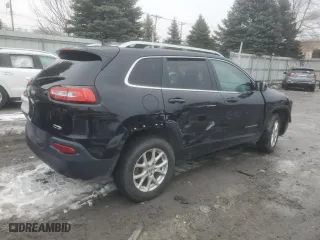 2016 Jeep Cherokee Altitude with VIN 1C4PJMCS9GW105899, listed as a Copart auction lot 85322514 with 158,981 mi miles and Clean Title. Bid and sale history available at carsss.com. Image 3.