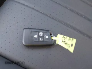 2023 Volkswagen Tiguan SE z VIN 3VVMB7AX4PM128007, wystawiony jako IAAI lot #42069544 z przebiegiem 19 994 mil mil oraz . Historia ofert i sprzedaży dostępna na DreamBid. Obrazek 11.