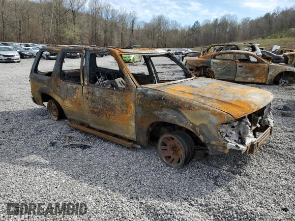 2001 Ford Explorer XLS with VIN 1FMZU72E11ZA28427, listed as a Copart auction lot 48242155 with Not provided miles and Non repairable. Bid and sale history available at DreamBid. Image 4.