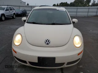 2006 Volkswagen New Beetle Coupe with VIN 3VWRG31C16M419846, listed as a Copart auction lot 86408964 with 149,961 mi miles and Salvage Title. Bid and sale history available at carsss.com. Image 5.