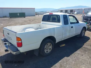 2003 Toyota Tacoma with VIN 5TEVL52N73Z273945, listed as a IAAI auction lot 42648539 with 204,657 mi miles and . Bid and sale history available at DreamBid. Image 4.