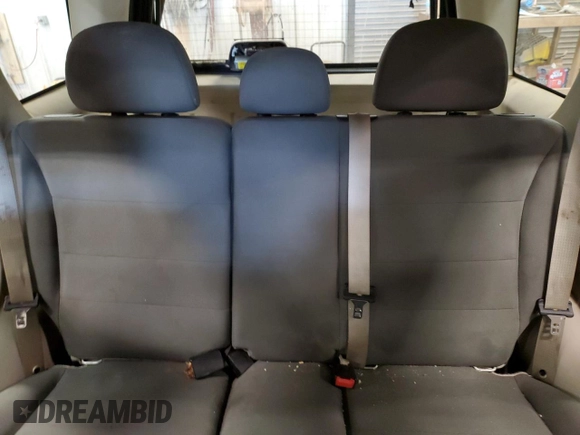 2012 Ford Escape XLS z VIN 1FMCU0C75CKB77464, wystawiony jako Copart lot #54835735 z przebiegiem 225 885 mil mil oraz Nie do naprawy • Non repairable. Historia ofert i sprzedaży dostępna na DreamBid. Obrazek 10.