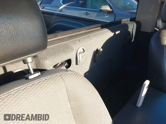 2005 Dodge 1500 ST with VIN 1D7HA16K45J620744, listed as a IAAI auction lot 41733341 with 178,020 mi miles and . Bid and sale history available at DreamBid. Image 8.