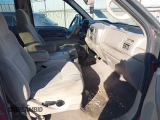2000 Ford Excursion XLT with VIN 1FMNU41S8YED45899, listed as a IAAI auction lot 41434903 with 229,173 mi miles and . Bid and sale history available at DreamBid. Image 5.