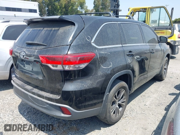 2018 Toyota Highlander LE with VIN 5TDZZRFH5JS284982, listed as a IAAI auction lot 42218539 with 76,868 mi miles and . Bid and sale history available at DreamBid. Image 4.
