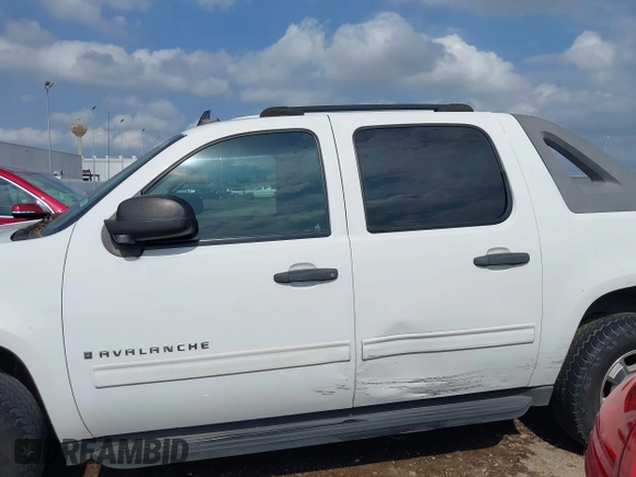 2009 Chevrolet Avalanche 1LT with VIN 3GNEC12079G239075, listed as a IAAI auction lot 42427400 with 227,766 mi miles and . Bid and sale history available at DreamBid. Image 15.