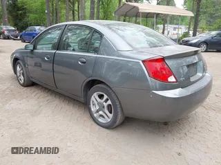 2004 Saturn ION ION 3 z VIN 1G8AL52F74Z166800, wystawiony jako IAAI lot #42042045 z przebiegiem 260 589 mil mil oraz . Historia ofert i sprzedaży dostępna na DreamBid. Obrazek 3.
