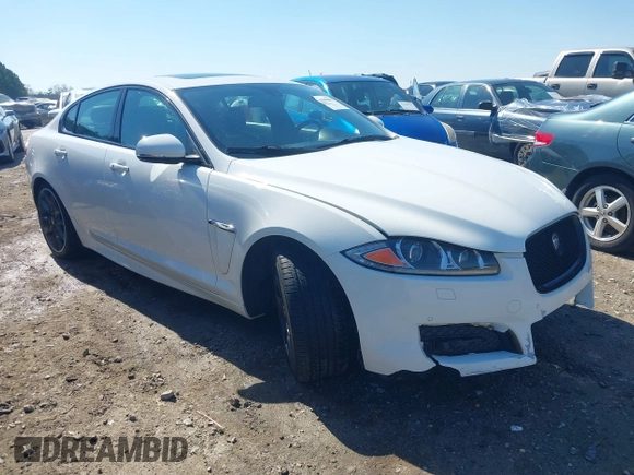 2015 Jaguar XF V6 Portfolio with VIN SAJWJ0FF9F8U48932, listed as a IAAI auction lot 41696899 with 203,110 mi miles. Bid and sale history available at carsss.com. Image 1.