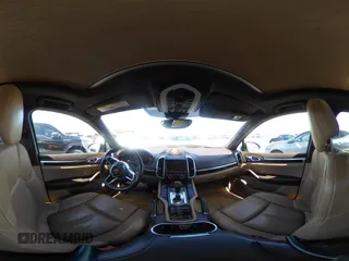 2015 Porsche Cayenne Turbo с VIN WP1AC2A27FLA82984, выставлен на аукционе IAAI как лот 42290464 с пробегом 114 185 миль миль и . История ставок и продаж доступна на DreamBid. Изображение 19.