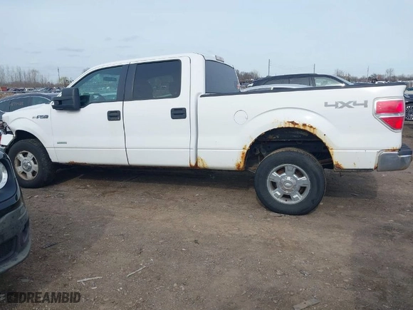 2013 Ford F-150 XL with VIN 1FTFW1ET9DFC07152, listed as a IAAI auction lot 41933289 with 174,438 mi miles. Bid and sale history available at carsss.com. Image 14.