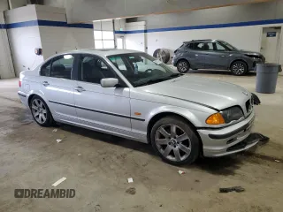 1999 BMW 3 Series 328i with VIN WBAAM5335XFR06466, listed as a Copart auction lot 89075365 with 136,055 mi miles and Salvage Title. Bid and sale history available at carsss.com. Image 4.